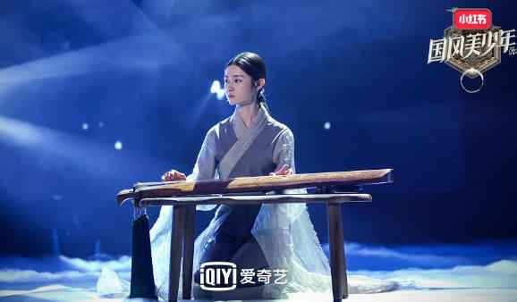 《国风美少年》张云雷自曝北漂心酸经历19岁离家、曾睡快餐店