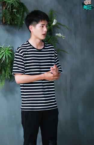 刘昊然化身“抽象画大师” 笔下人物嘴巴占了半张脸