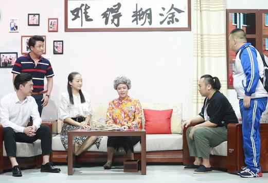 贾金金《笑声传奇》爆笑登场 十年喜剧之路不忘初心