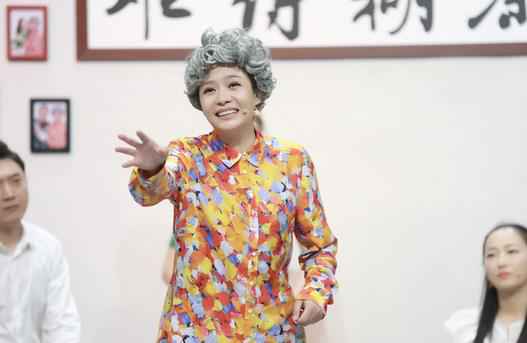 贾金金《笑声传奇》爆笑登场 十年喜剧之路不忘初心