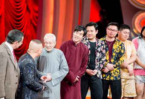 常远“成长史”征战《喜剧人》总决赛 爷孙同台感恩观众