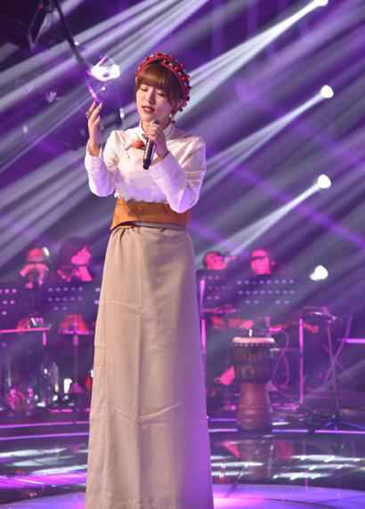 《中国藏歌会》 阿兰挑战新曲风 藏族小调混搭rap燃爆现场