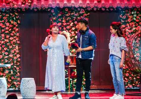 超精彩!憨豆先生叫板郭德纲 欲争《欢乐喜剧人》掌门人