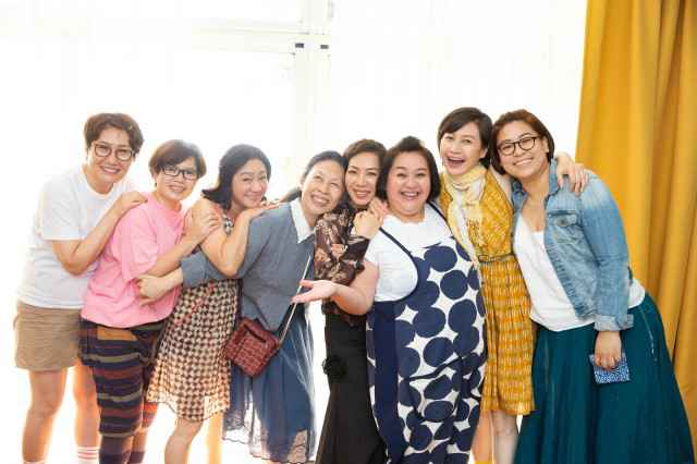 万芳《给妳们》MV幕前幕后十座金奖加持 七姐妹全员出演情比金坚