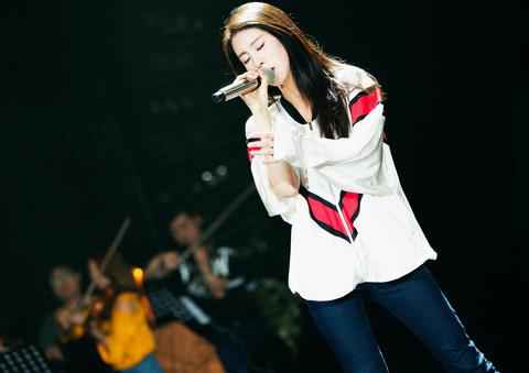 《歌手》张碧晨返场“零压力” 《胡桃夹子》释放自我唱出心声