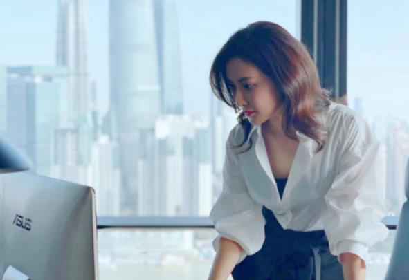 晨阳:把脸贴到地上与新人竞争 “虎起来”的北京大妞才是真正“无价之姐”