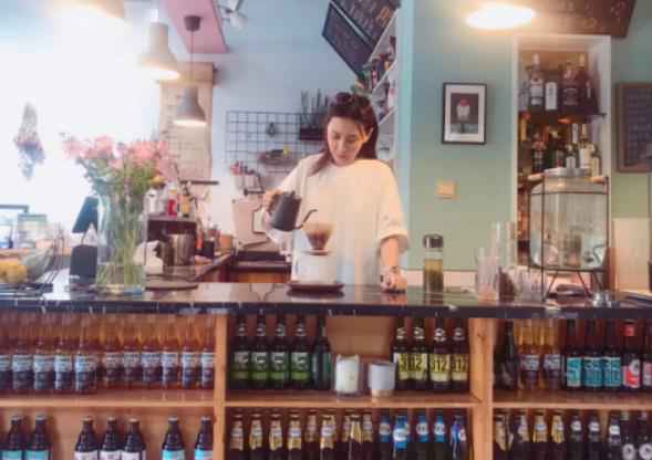 晨阳:把脸贴到地上与新人竞争 “虎起来”的北京大妞才是真正“无价之姐”