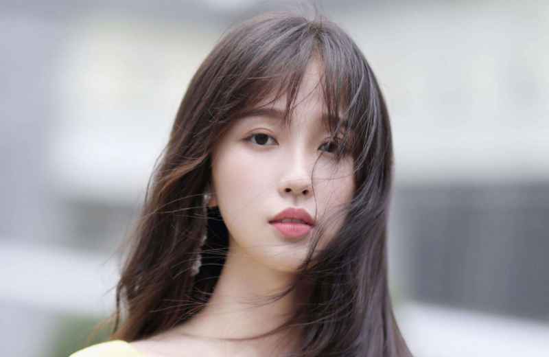 《青春有你2》虞书欣取得第一名成绩，被导师点评为古灵精怪