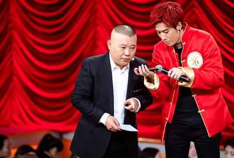 常远《喜剧人》大唱RAP变巨星 现场连线爷爷常宝华获指教