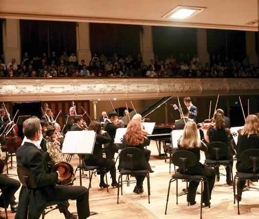 李云迪“云指肖邦”澳纽巡演第二站落幕 自弹自指征服奥克兰乐迷