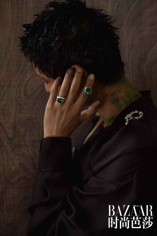 陈坤《时尚芭莎》十月刊封面大片释出