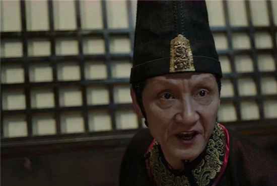 五竹打得过燕小乙却接不住洪四痒一掌？