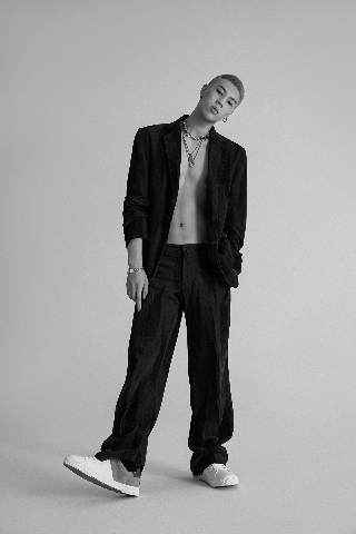 惊鸿易逝 情爱难得 高奇佑第二原创《在望像你》正式上线