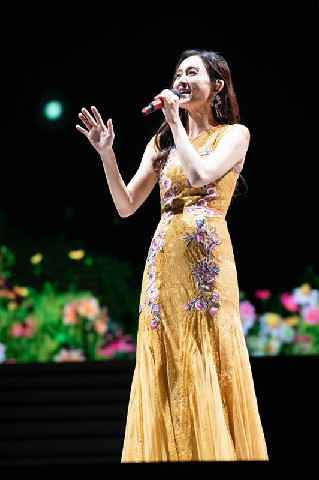 一开嗓就是青春的声音！范玮琪杭州演唱会在幸福的路上