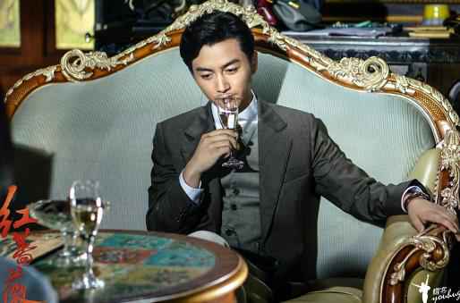 《红蔷薇》高能剧透：杨子姗与陈晓成亲，跟毛林林反目