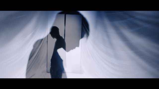 2020年冷都会中温暖的辩白指南,李大奔新单曲《狗男人》及MV正式上线