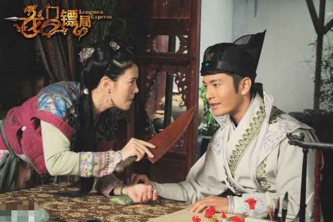 袁咏仪晒《龙门镖局》主演合照 网友:妥妥爷青回