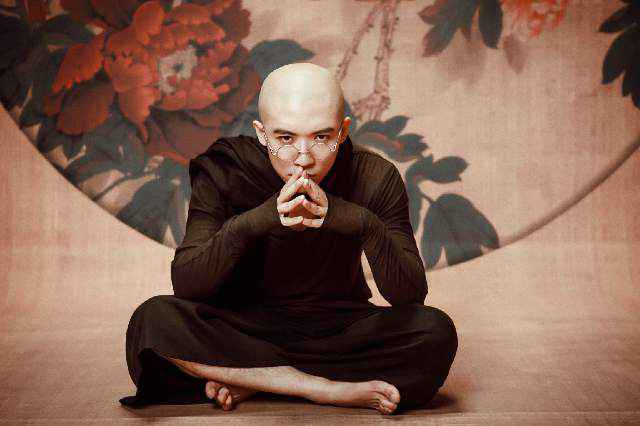 那吾克热联手裘继戎，说唱与京剧开启跨界新玩法