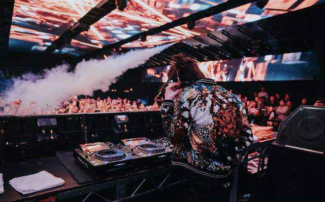 蔡徐坤新歌《Hard To Get》解锁上线 独特艺术风格诉说深情灵魂