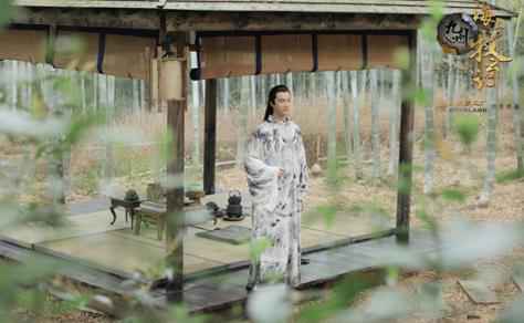 黄轩《海牧》演绎“温度差” 高冷黑笙杠上暖萌白笙