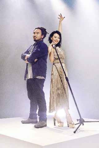 周蕙首抛悲情形象活泼拍摄快歌MV 笑称终于不用含泪对嘴