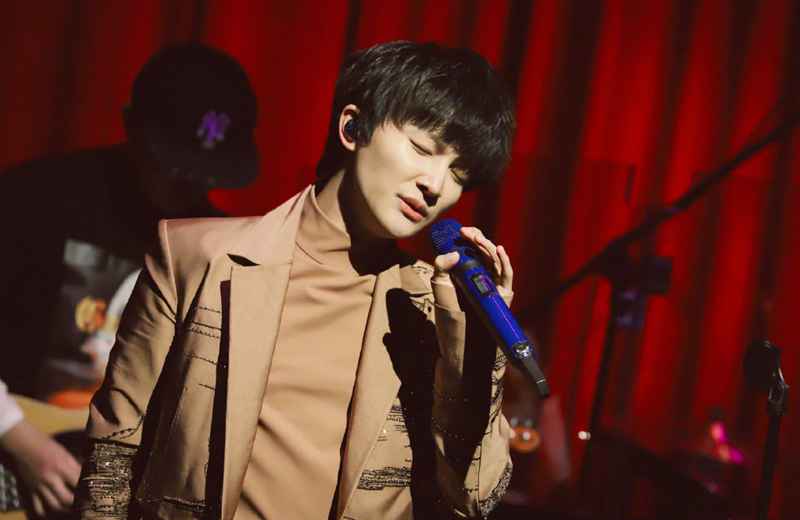 《歌手当打之年》周深演唱大火歌曲《Monsters》真正做到了开口跪