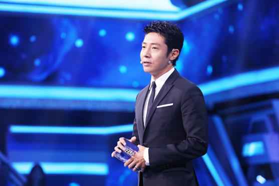 突破自我！《主持人大赛》10名选手以新声诠释经典