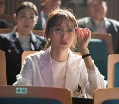 《浪漫医生金师傅2》公开韩石圭、李圣经、安孝燮剧照!