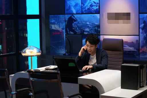 张海宇破次元客串《精英律师》 与靳东＂再续前缘＂