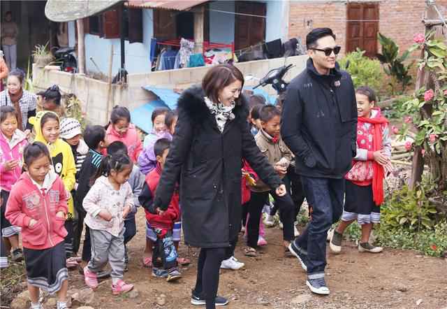 张智霖夺萧敬腾雨神地位 沙溢变身“千年老三”