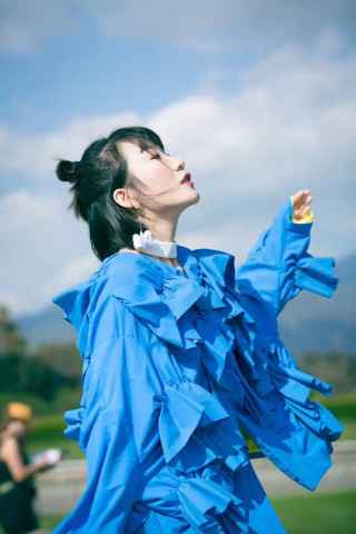 阿肆发布新单曲《仰世而来》：做自己披星戴月的英雄