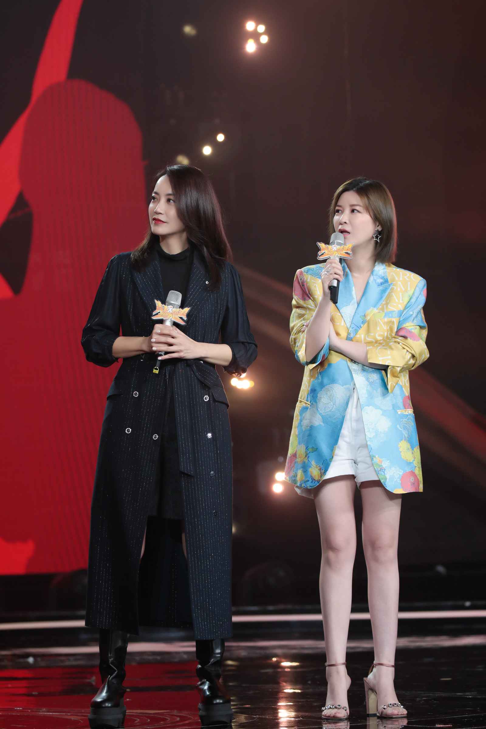 霍汶希出席芒果招商会 透露《乘风破浪的姐姐》第二季嘉宾阵容