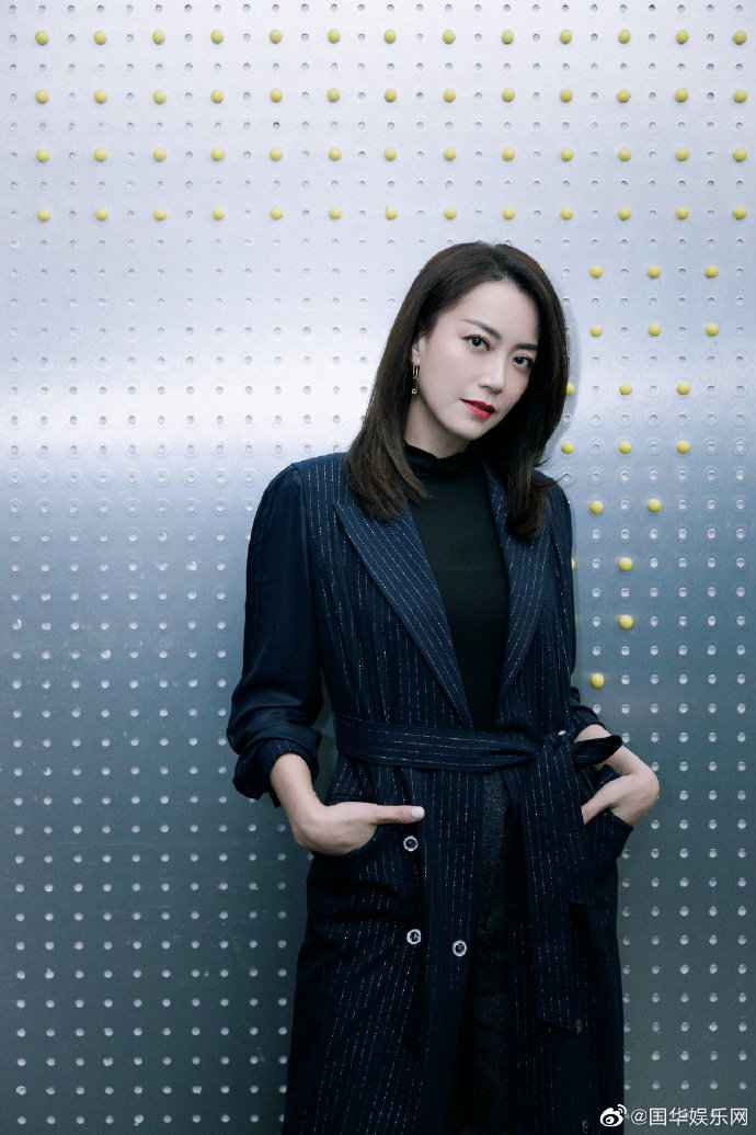 霍汶希出席芒果招商会 透露《乘风破浪的姐姐》第二季嘉宾阵容