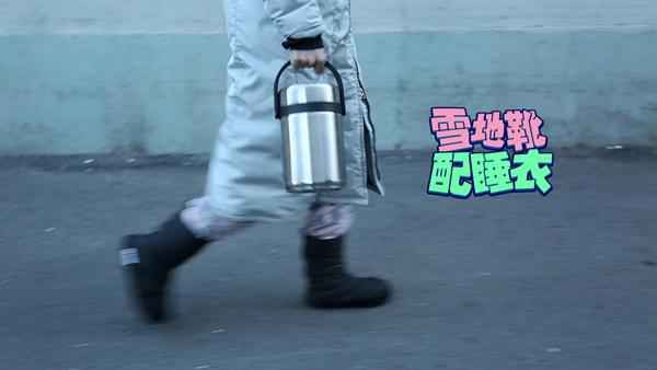 郑爽穿睡衣出街夺眼球 打车遭拒惹粉丝心疼