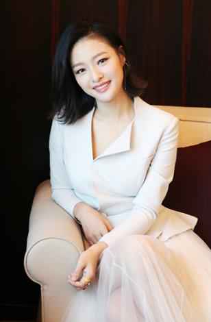 《天泪传奇之凤凰无双》答谢会 郎月婷四谢观众