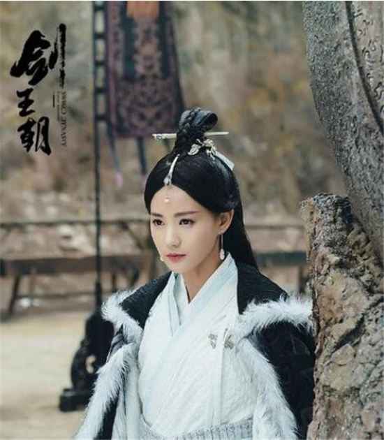 《剑王朝》丁宁为什么叫孙浅雪小姨？