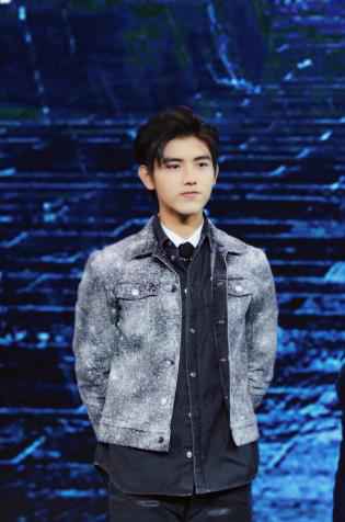 《将夜》曝“苍风烈雪”制作特辑 陈飞宇分享新疆实景拍摄趣事