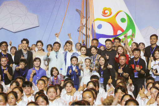 2019世界休闲体育大会年龄最小的推广大使,中国魔指精灵开幕式大放异彩