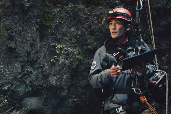 《峰爆》票房破3亿 朱一龙大银幕叙事感打动观众