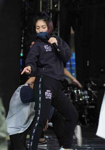 杨千嬅世界巡演首唱在即 自定“戒条”投入地狱式特训