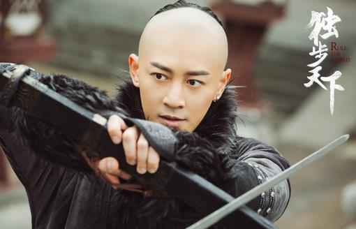 《独步天下》今晚首播 唐艺昕林峯张睿共谱烽火恋歌