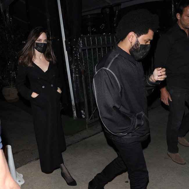 安吉丽娜·朱莉找到新对象?疑似约会被拍共进晚餐