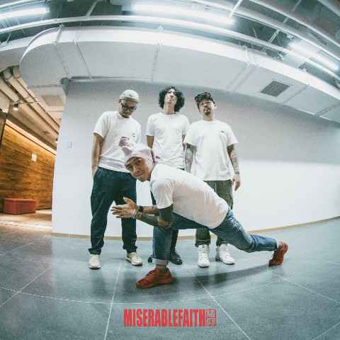 痛仰《Wolves Ay We》奏响狼队英超战歌 摇滚与狼并肩同行