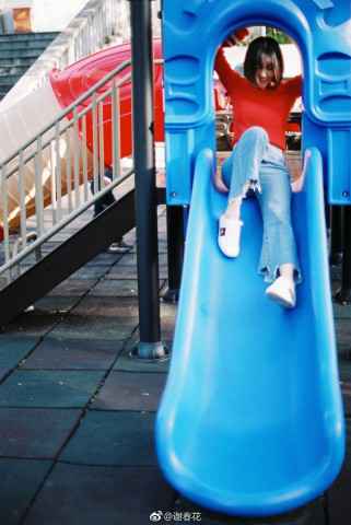 草莓星云006 | 夏日已至,和谢春花一起吃顿晚餐吧!