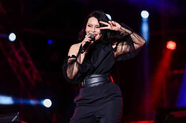 周蕙《全球流行音乐金榜》斩获两奖 巡回音乐会即将开跑