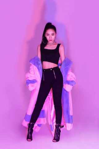 唱作新人沈克（NICK SHY）用《想你》释放甜蜜冲击力