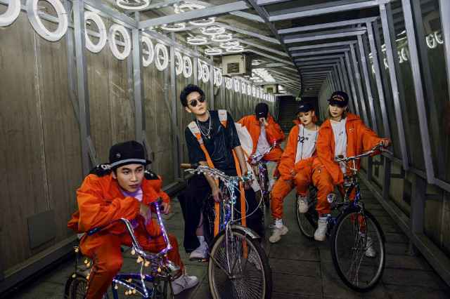 赵泳鑫《躺着》MV邀金曲奖导演执镜 反讽态度再升级