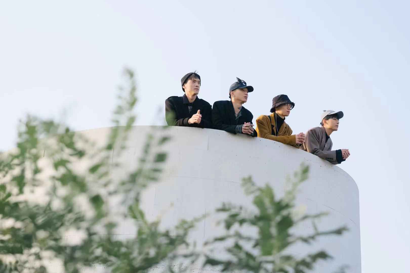 首轮官宣9城10场!2021傻子与白痴《Year of Fate》新专辑巡演门票开售