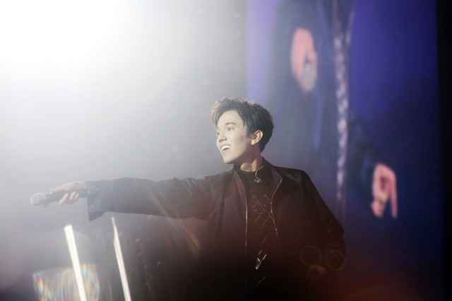 迪玛希演唱会纪录片曝光 夏日表情包惊喜上线