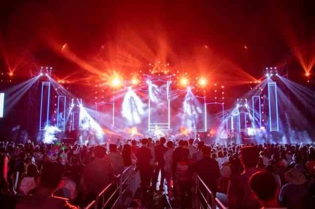 线上线下同日开唱 王啸坤与你共赴今夏音乐现场第一弹